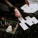 Bu Ayın Aşk Tablosu: Tarot ve İlişki Analizi