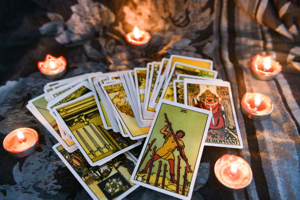 Tarot Günü: Kartın Mesajıyla Başla